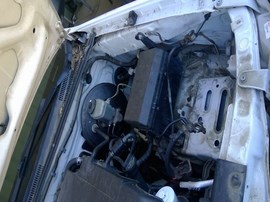 2006 TOYOTA TACOMA, WHITE, SR5, PRE-RUNNER, CREW CAB, 4.0L, AT, 2WD.  Z26370